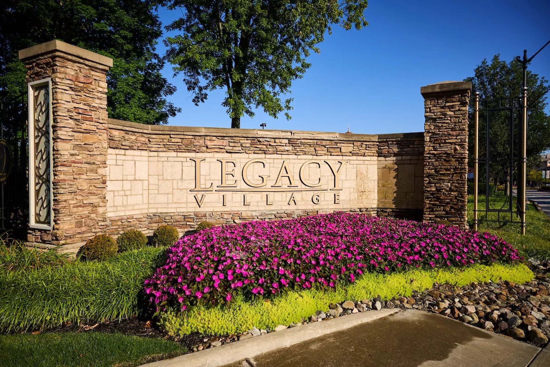 The Cleveland Restaurant Management Group to Open The Legacy and EVOO at Legacy Village in Lyndhurst